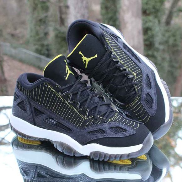 Air Jordan 11 Retro Low IE Zest Men’s Size 9 2007 Release - Picture 3 of 16